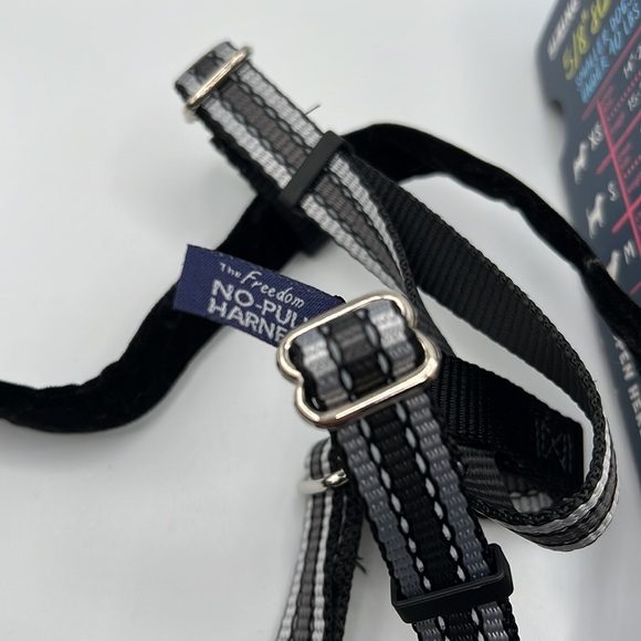 NEW FREEDOM HARNESS & LEASH-MED - Picture 3 of 6